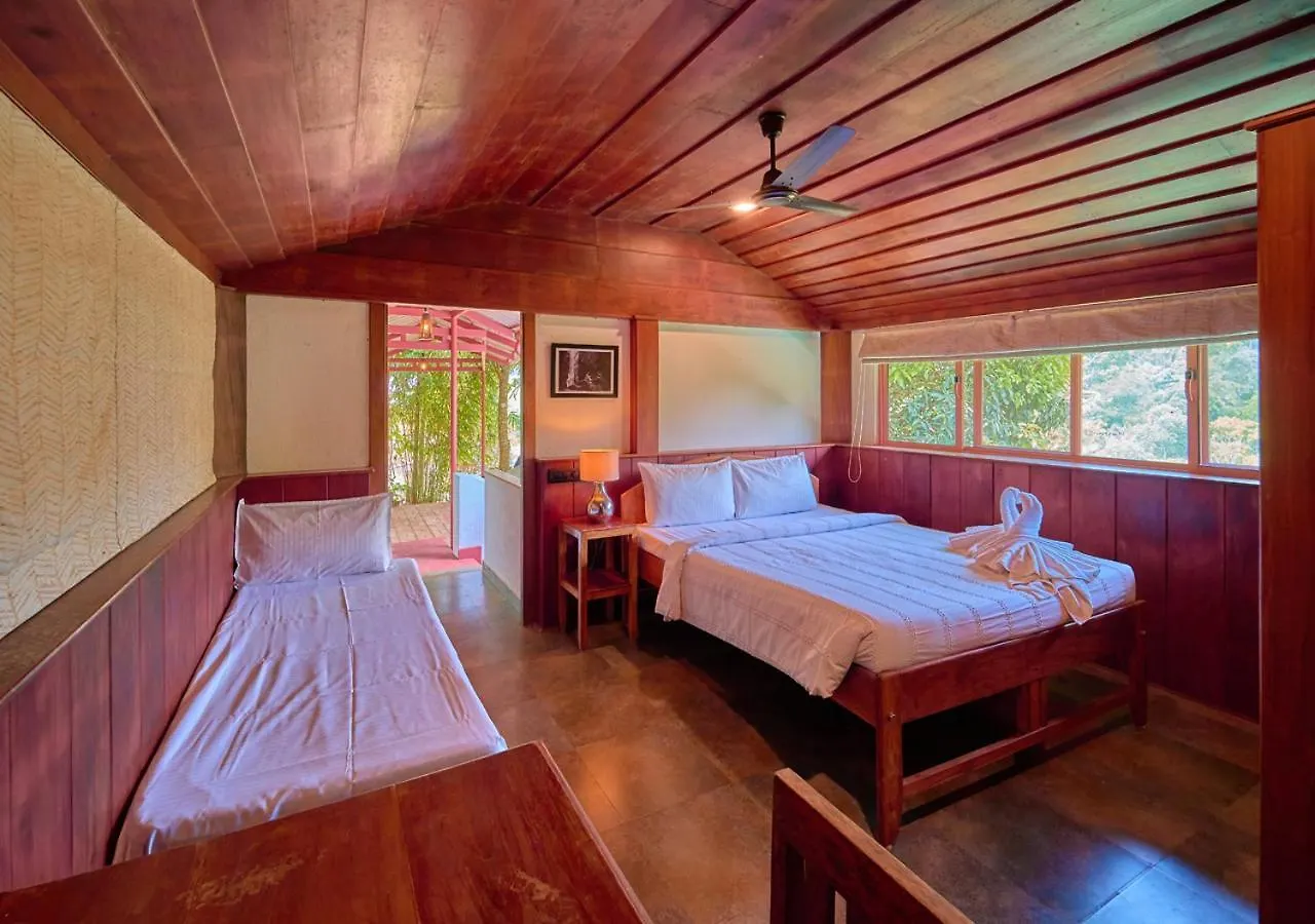 Homestay Jade Munnar Pool Resort By Voye Homes Anachal